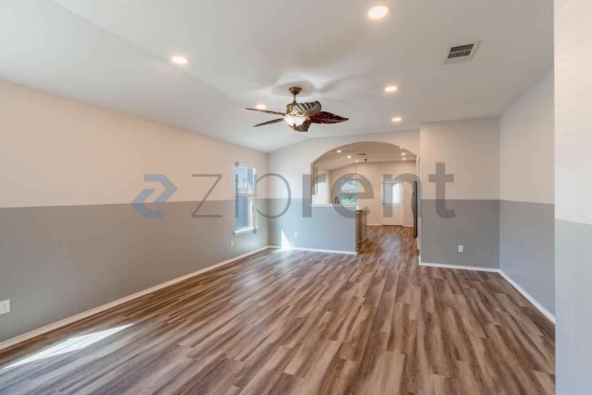 801 Encinita Dr - Photo 4 of 24