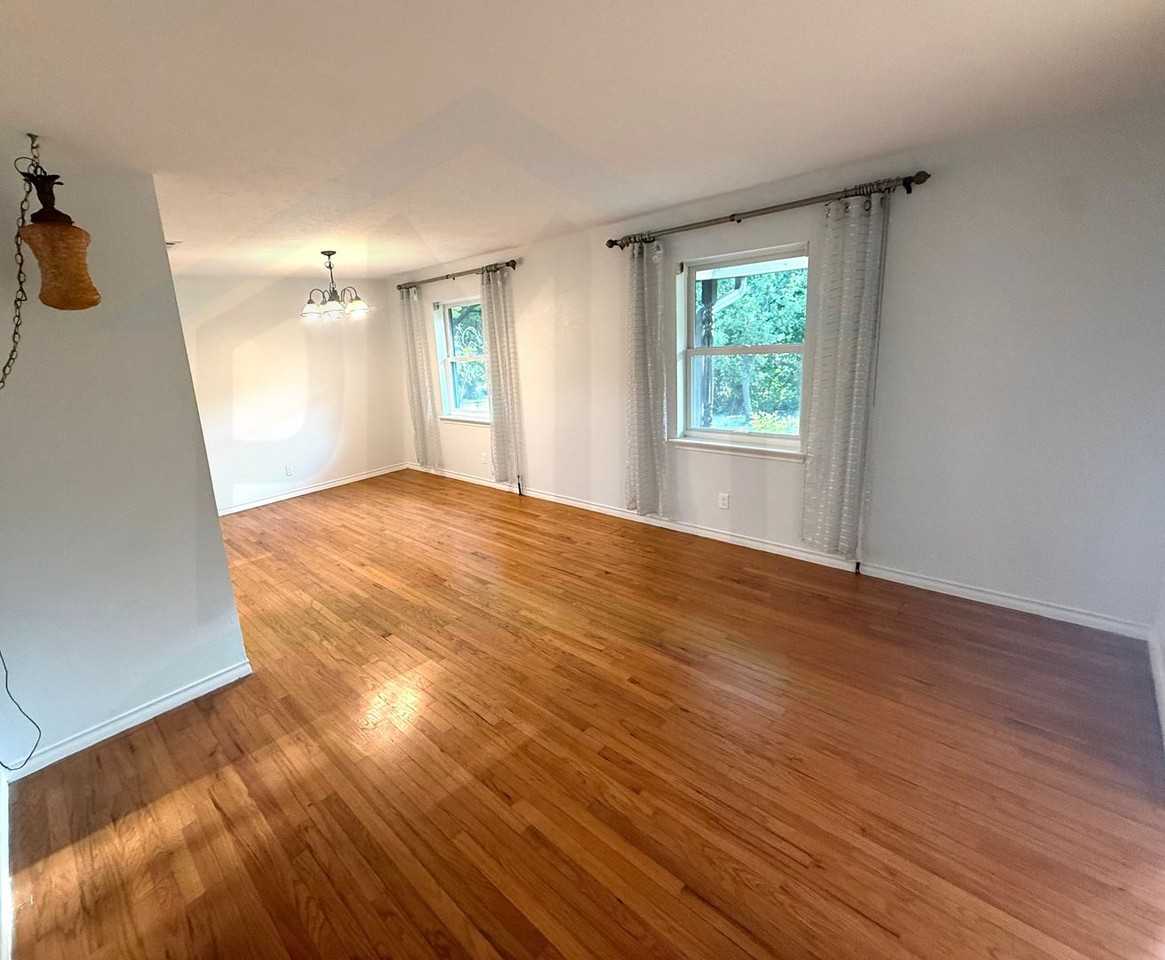 835 Hill City Dr - Photo 2 of 16