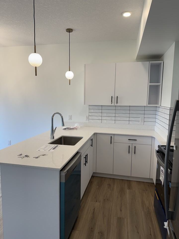 Hooke County Townhomes - Photo 3 of 37