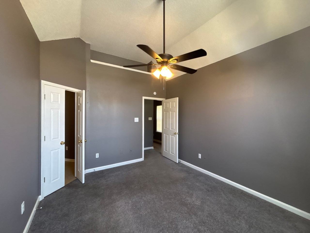 1481 Estacada Way - Photo 6 of 22