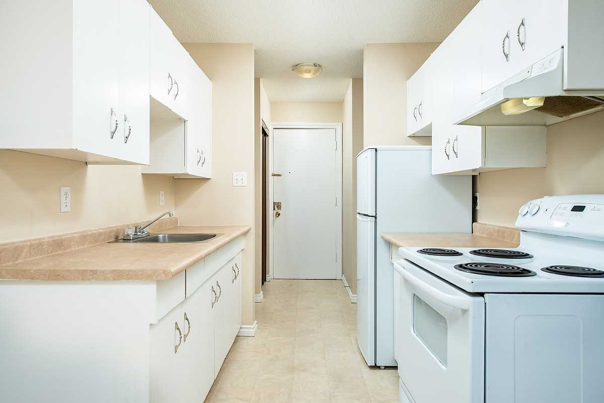Highland House Apartments - Photo 3 of 21
