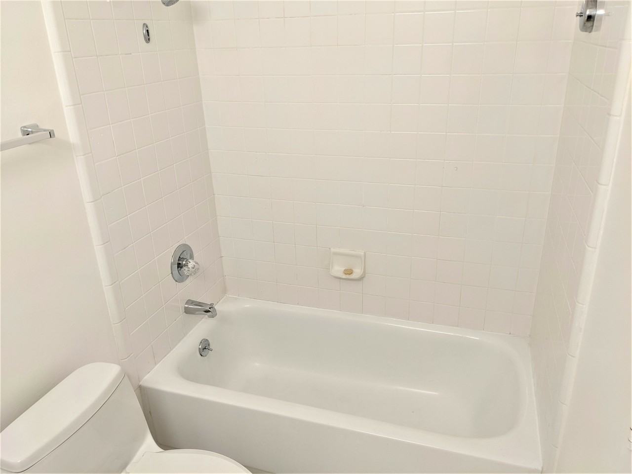 211 Cornwall St #7 - Photo 7 of 9
