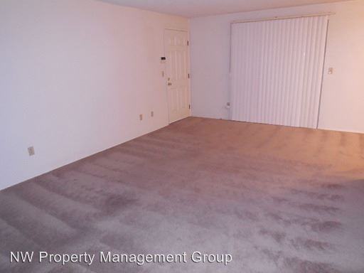 7510 208th St SW #B102 - Photo 2 of 6