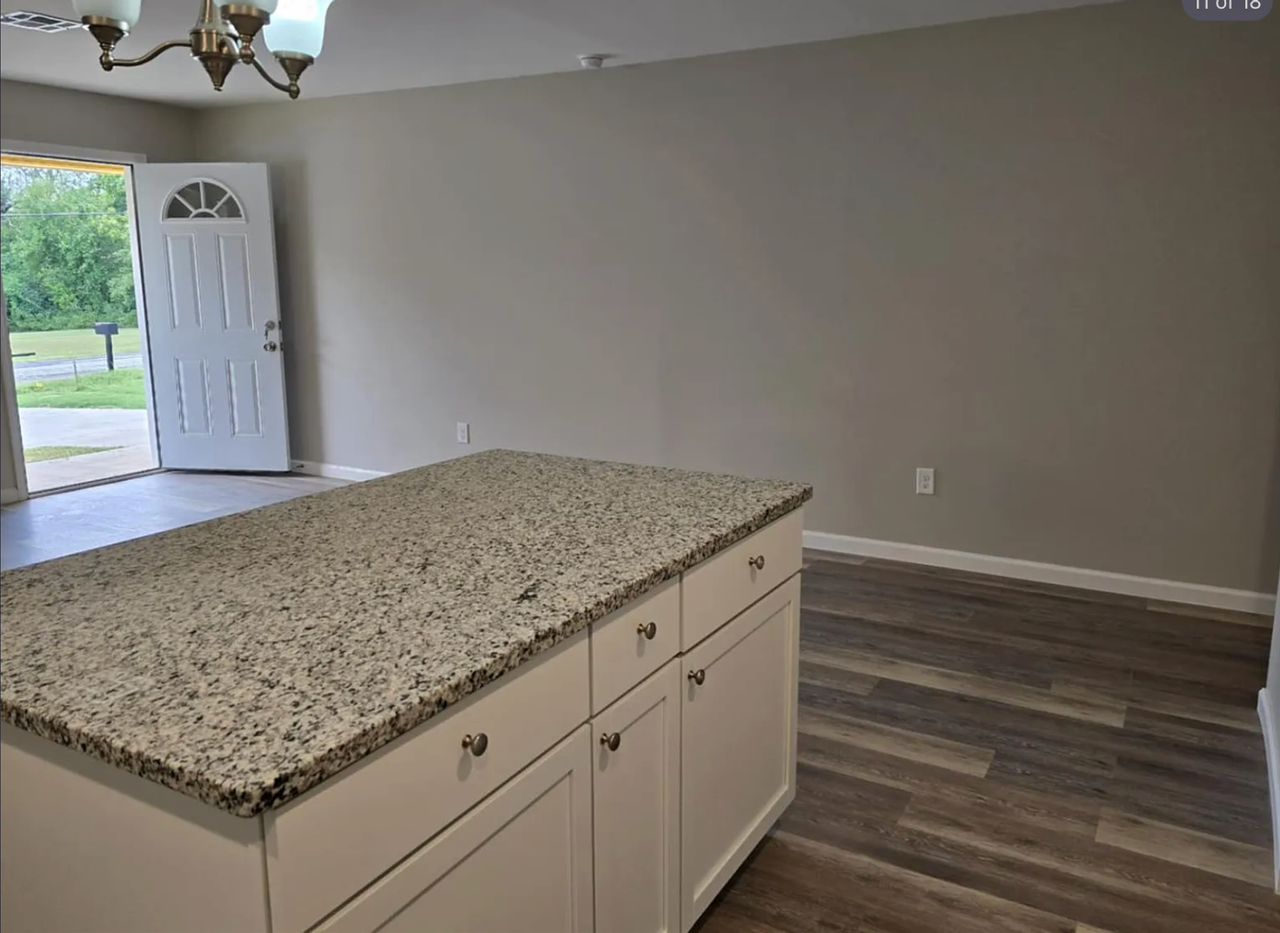 4103 W 56th Pl #B - Photo 3 of 14