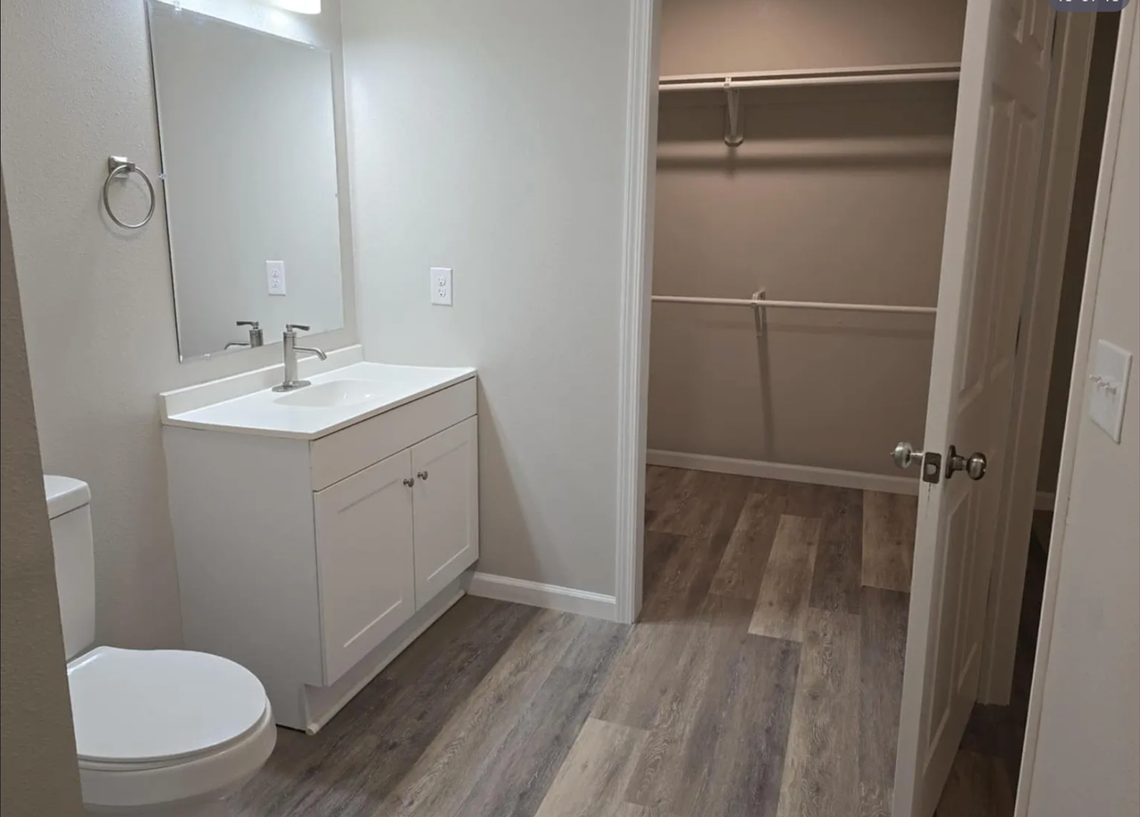 4103 W 56th Pl #B - Photo 5 of 14