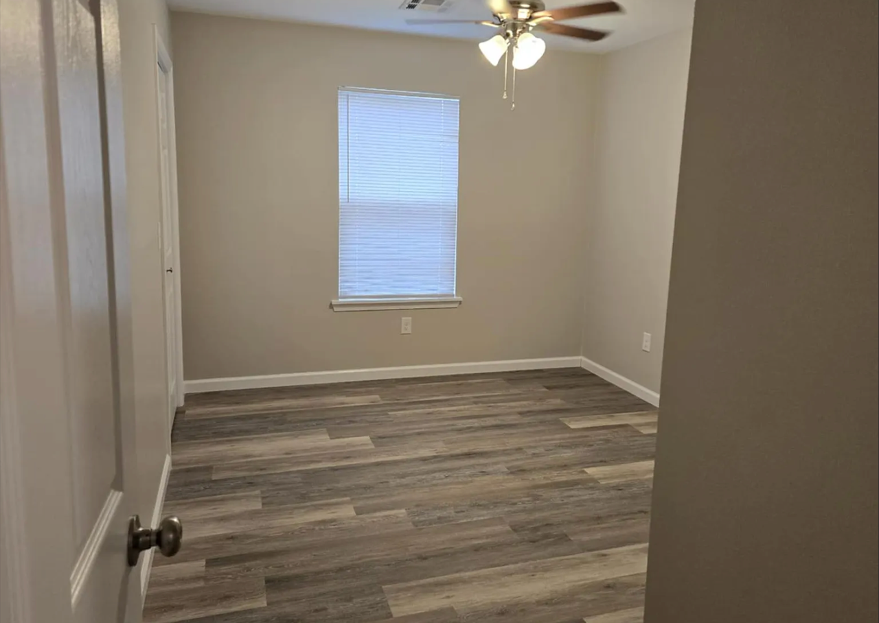 4103 W 56th Pl #B - Photo 6 of 14