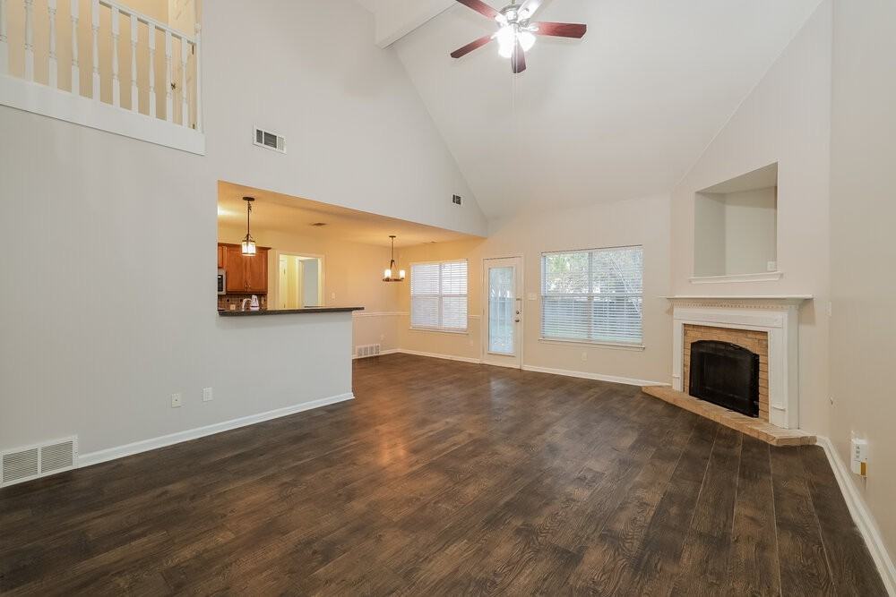 375 Dogwood Spring Dr - Photo 4 of 17
