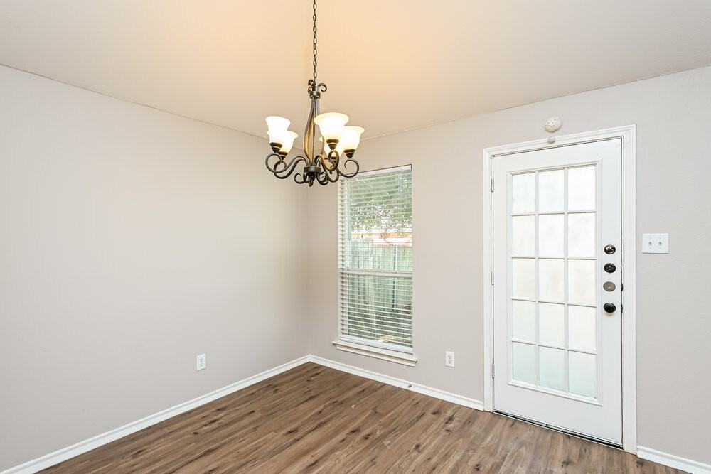 1104 Monticello Dr - Photo 5 of 16