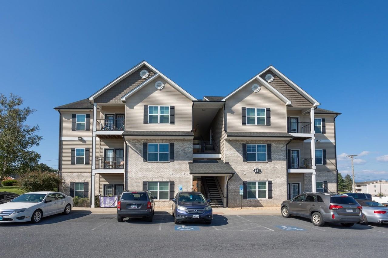161 Howard Ln #304
