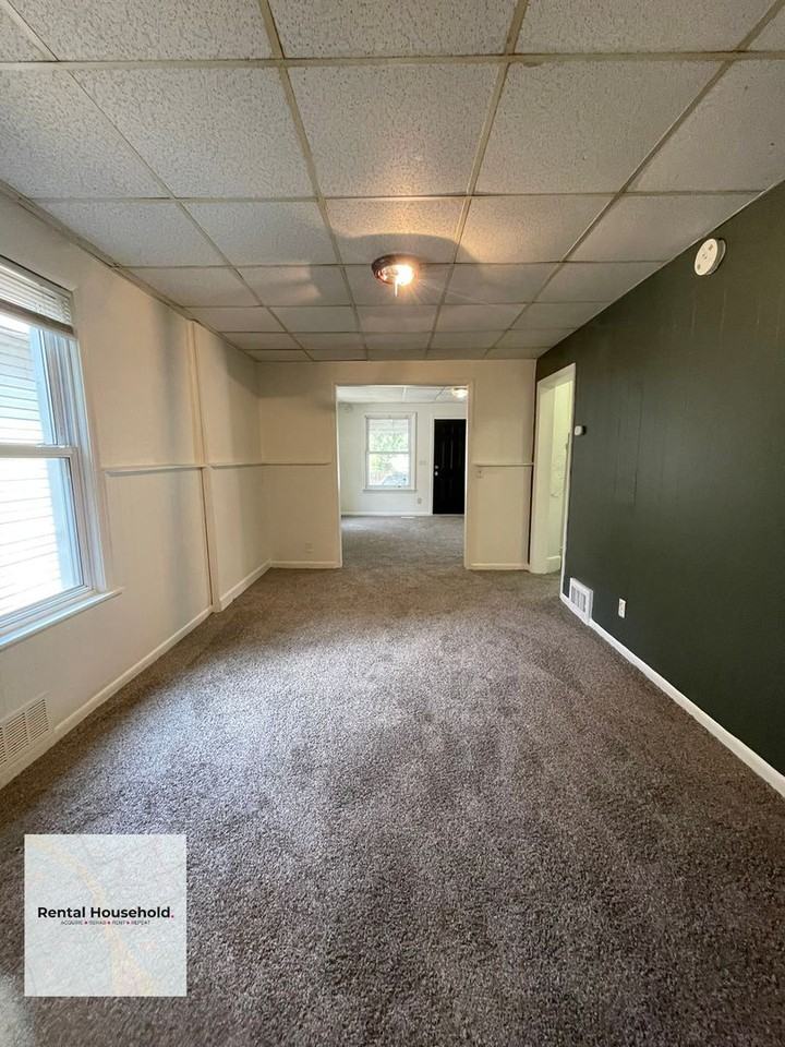 24 E Alexis St - Photo 3 of 24