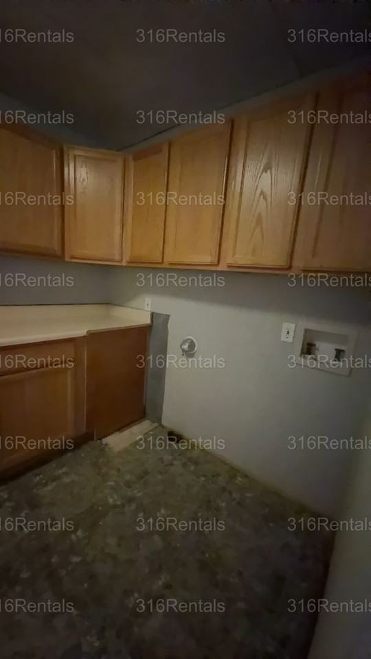 1617 W 3rd Ave - Photo 4 of 9