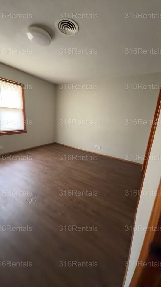 1617 W 3rd Ave - Photo 7 of 9