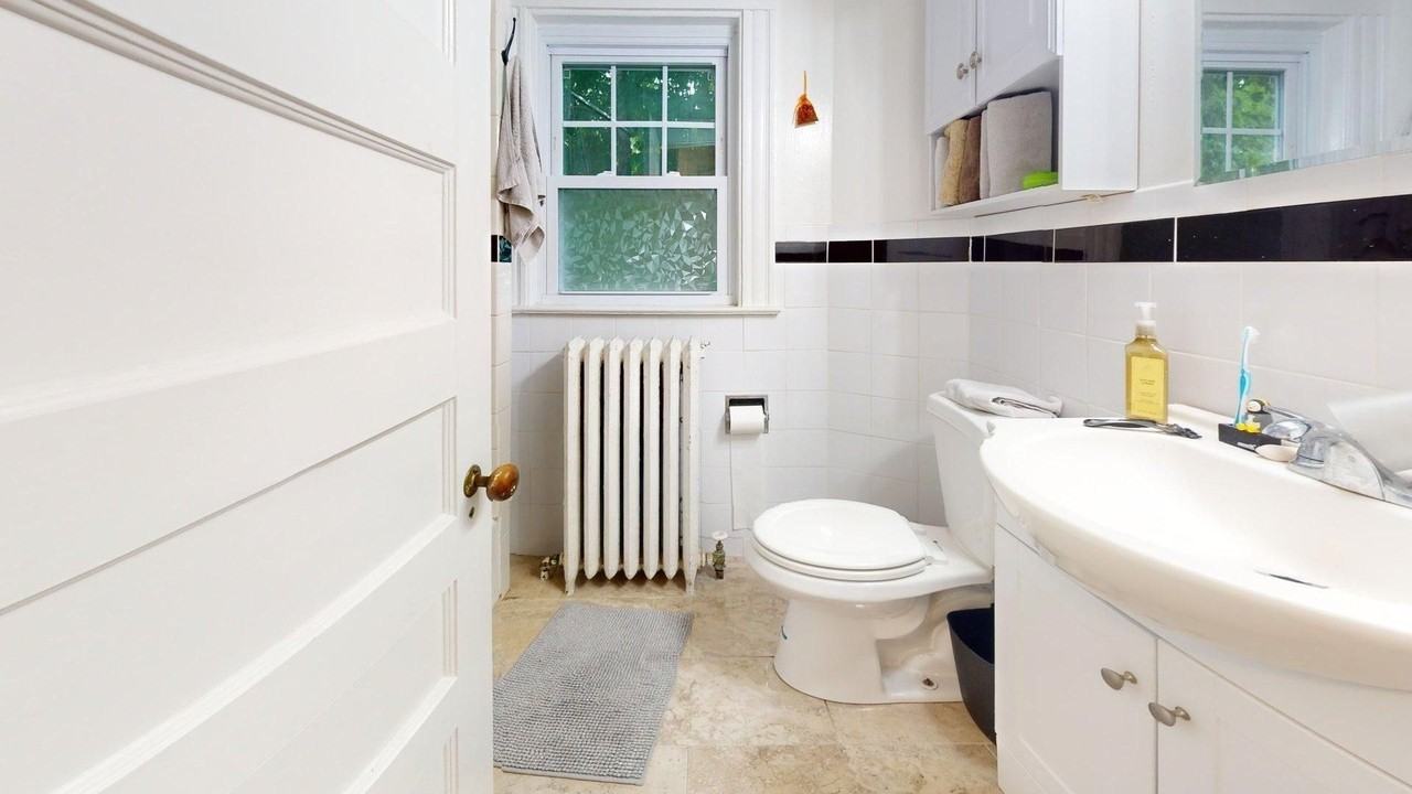1173 Boylston St - Photo 4 of 11