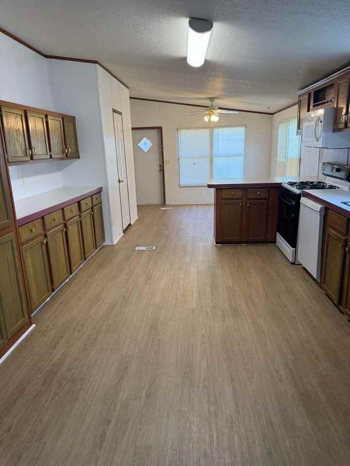 19 Ferguson Rd - Photo 6 of 23