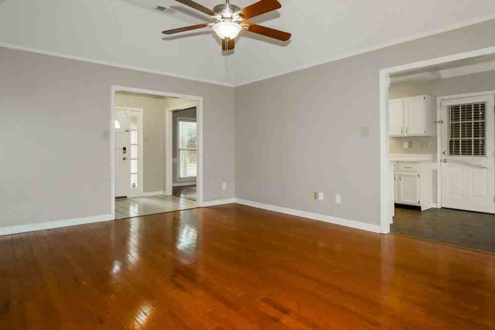 7576 Dexter Run Cir - Photo 6 of 17