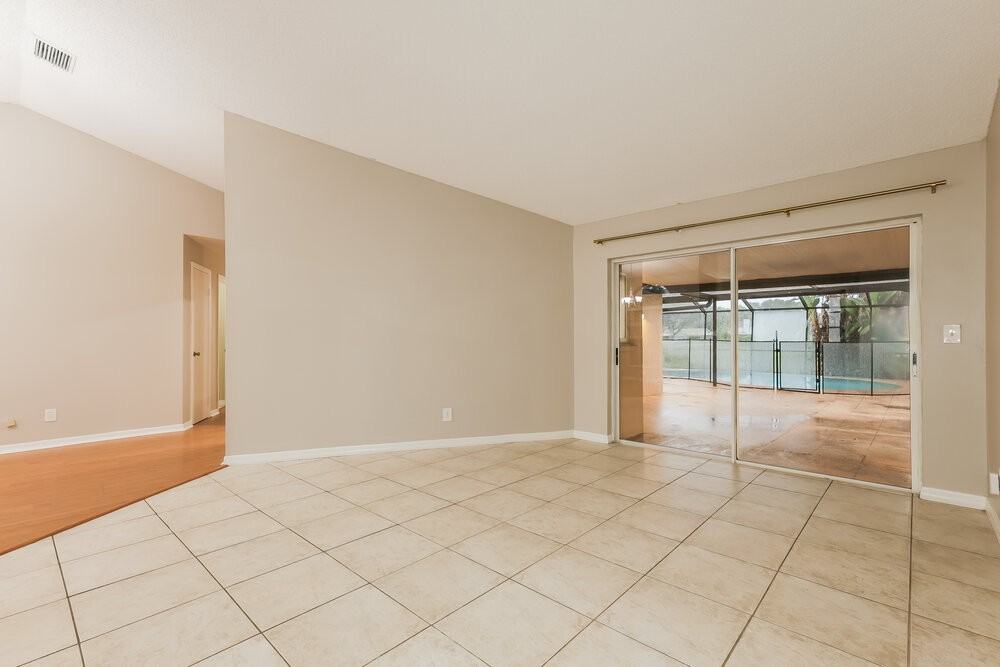 2612 Brianholly Dr - Photo 3 of 16