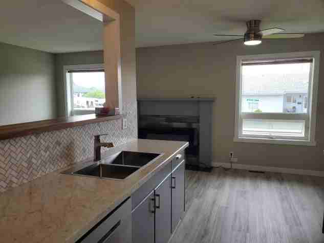 75 Willow Springs Cres - Photo 7 of 27