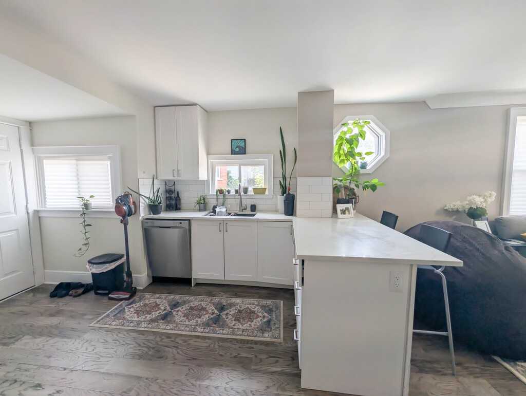32 Garnet St - Photo 4 of 17