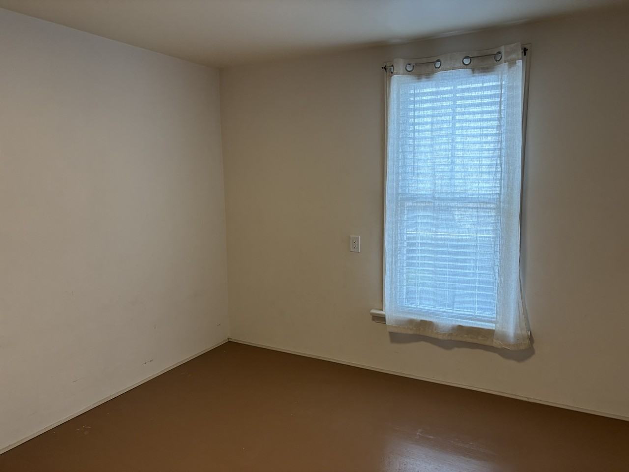 135 12th Ave W - Photo 6 of 50