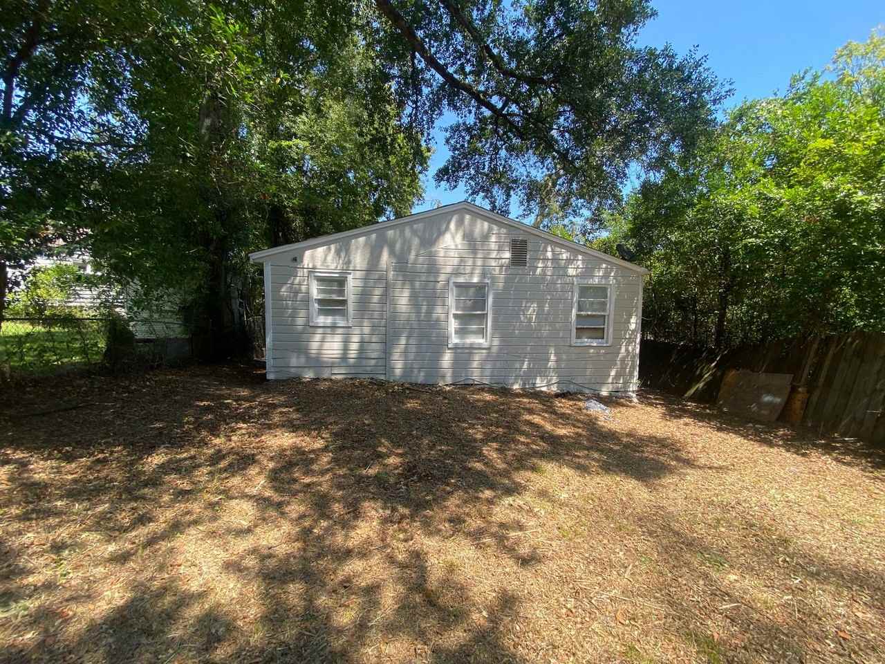 2612 7th St - Photo 2 of 15