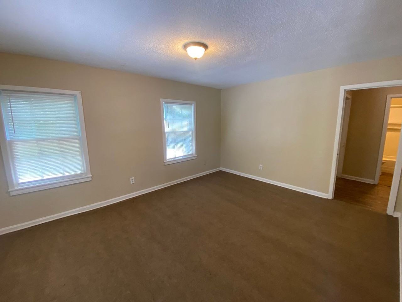 2612 7th St - Photo 3 of 15