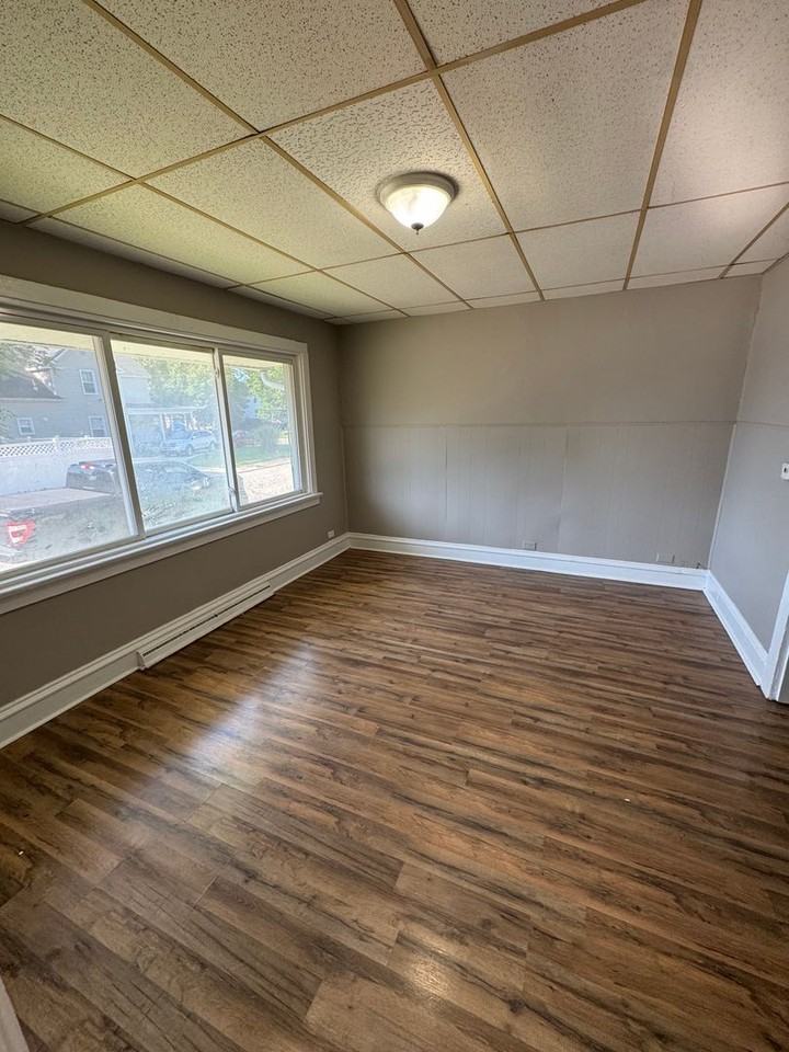 411 Boltz St - Photo 2 of 9