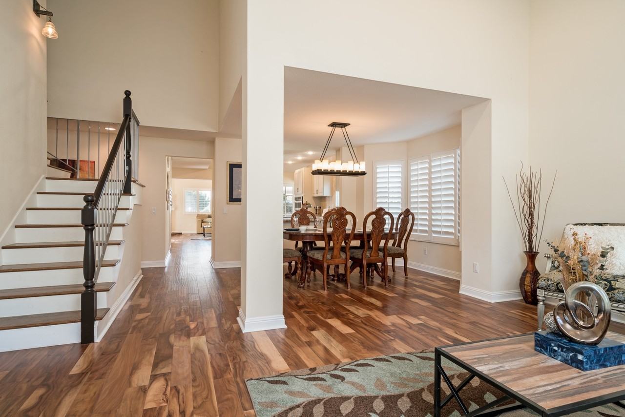 4483 Salisbury Dr - Photo 4 of 25
