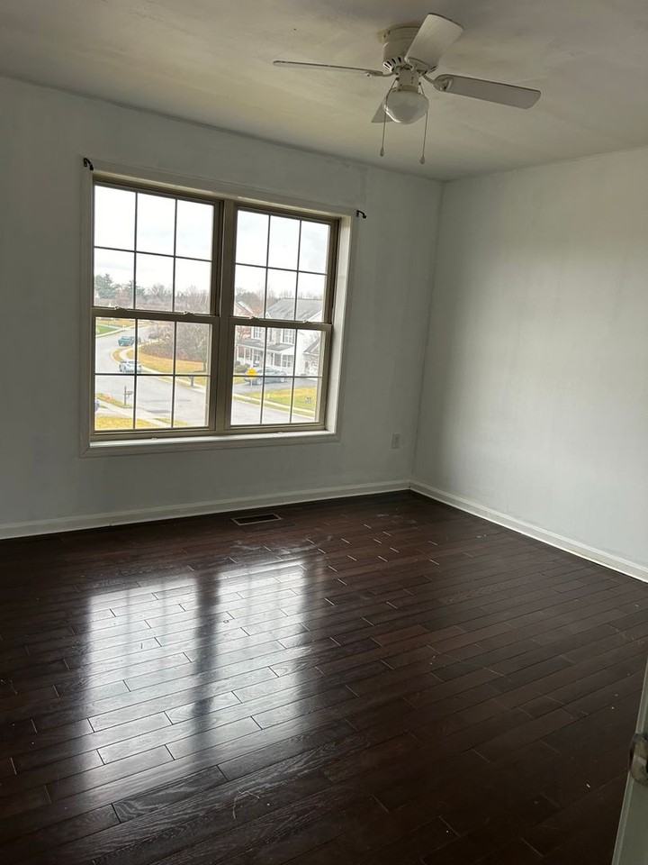 2045 Nena Dr - Photo 6 of 11