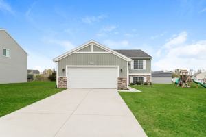 featured image of 3049 Trafalgar Dr