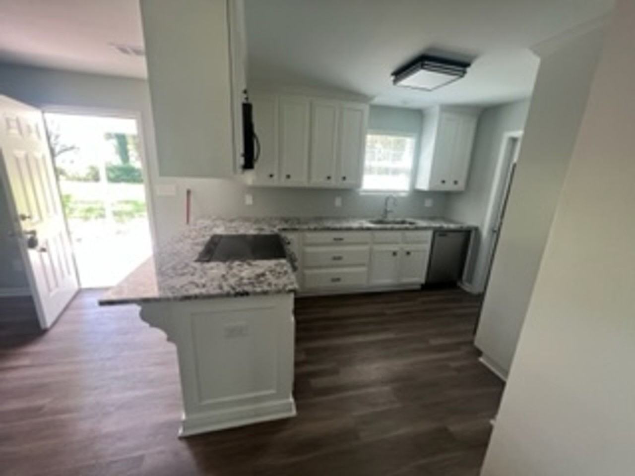 1800 Acker Dr - Photo 3 of 16
