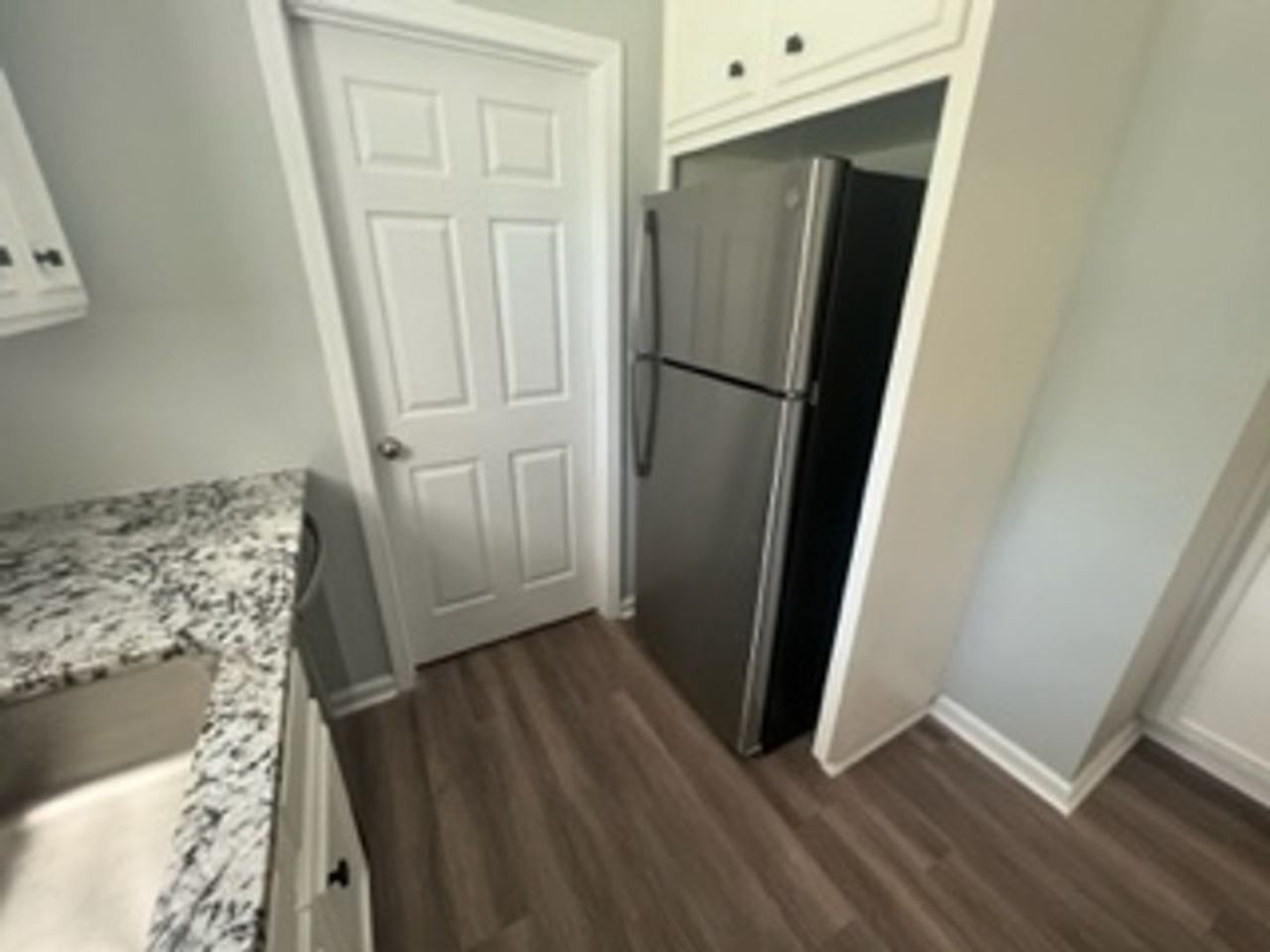 1800 Acker Dr - Photo 4 of 16