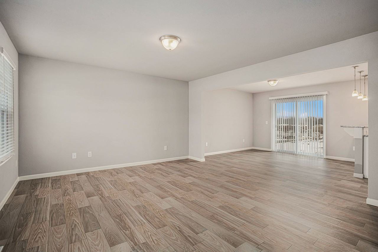 610 E North St - Photo 7 of 22