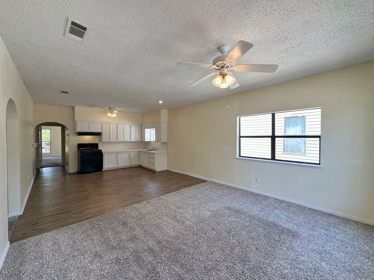 908 S 25th St - Photo 2 of 29