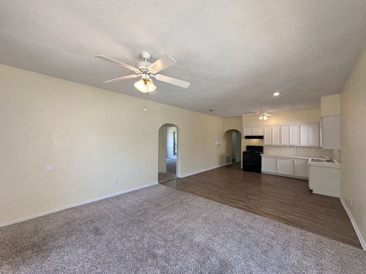 908 S 25th St - Photo 4 of 29