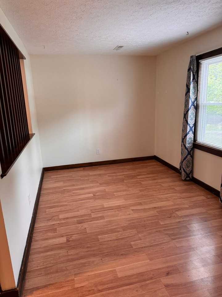 176 Deer Creek Dr - Photo 5 of 21