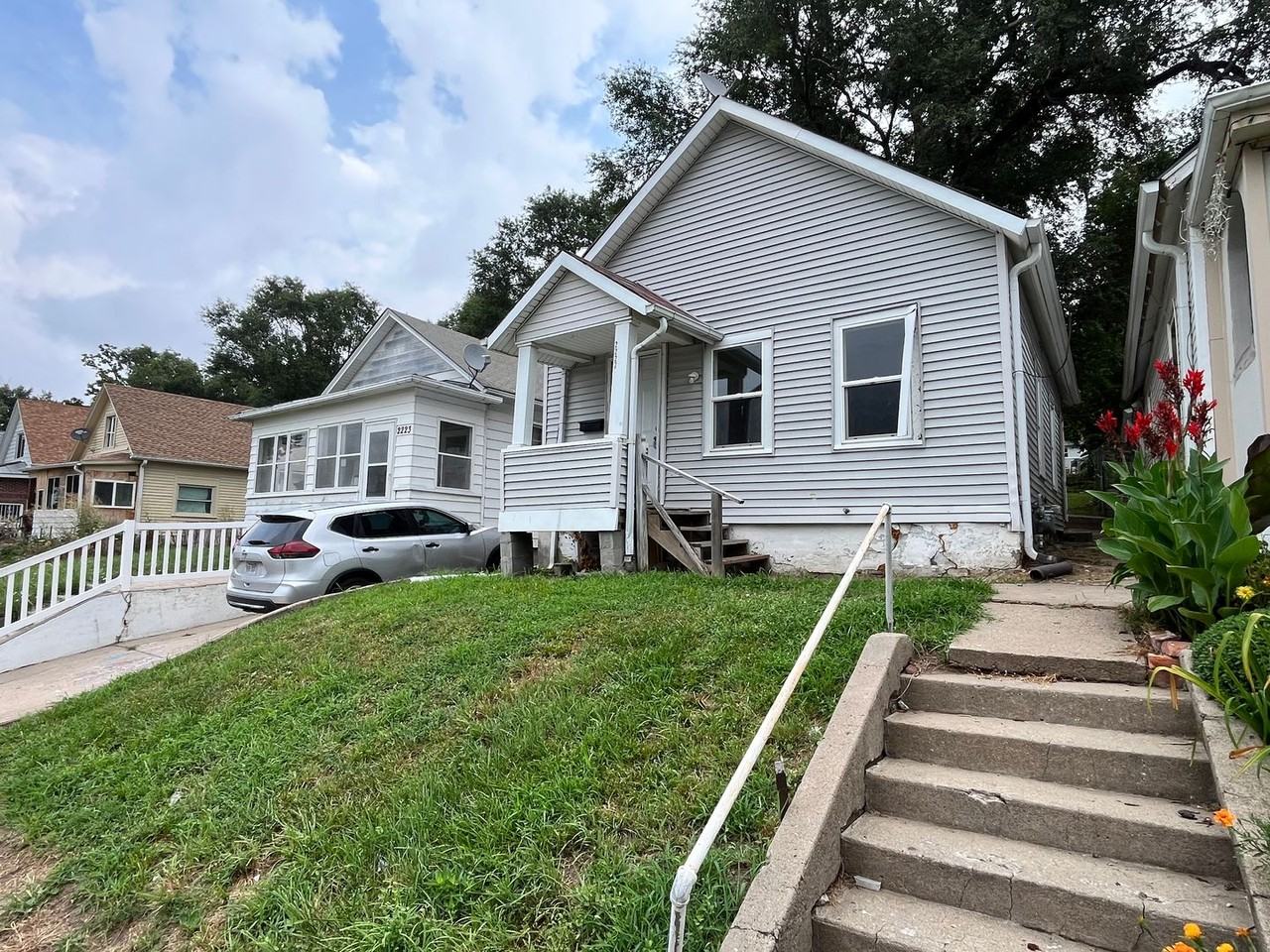 2227 S 12th St - Photo 2 of 16