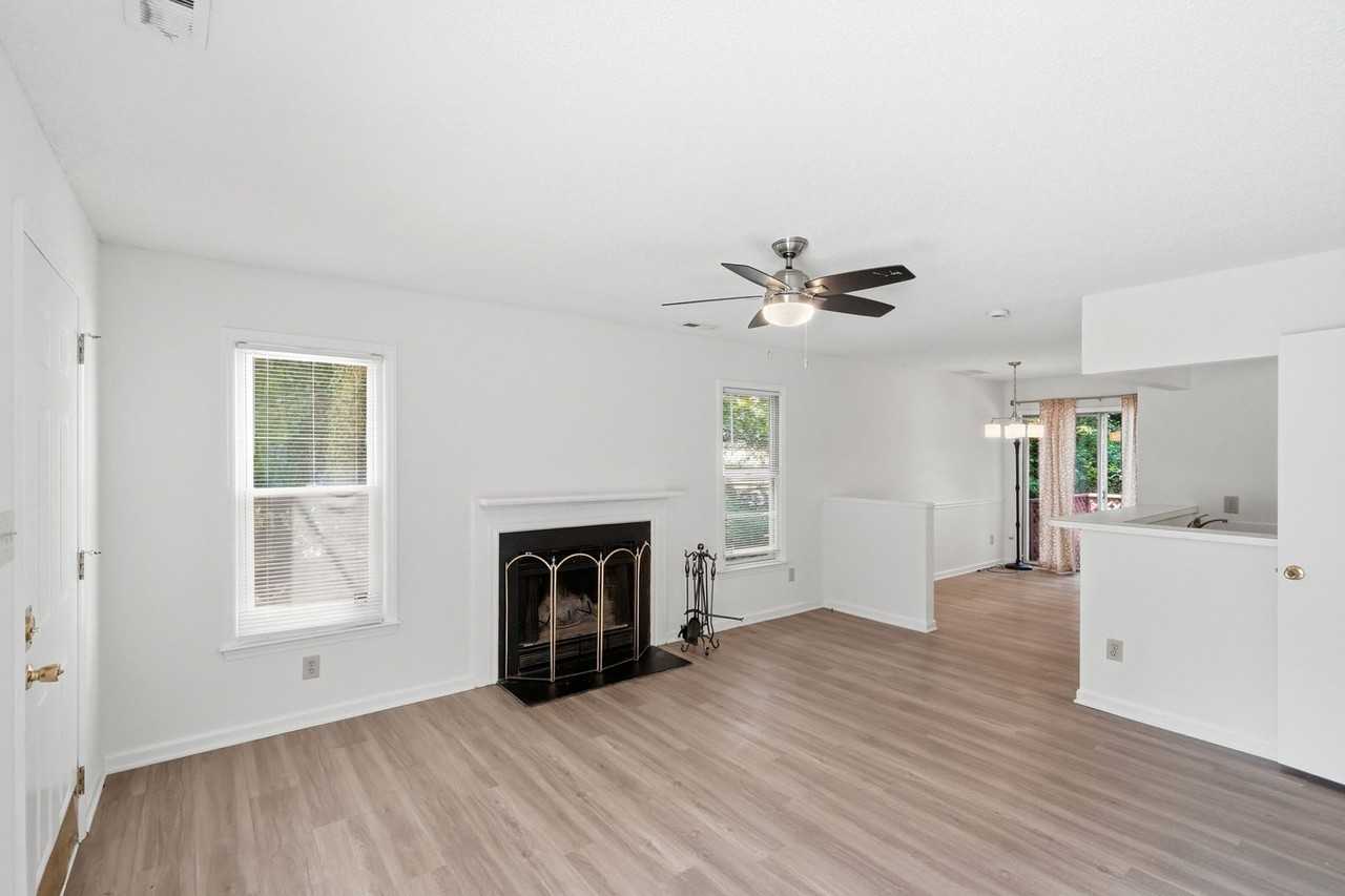 5211 Lynnville Ave #B - Photo 7 of 50