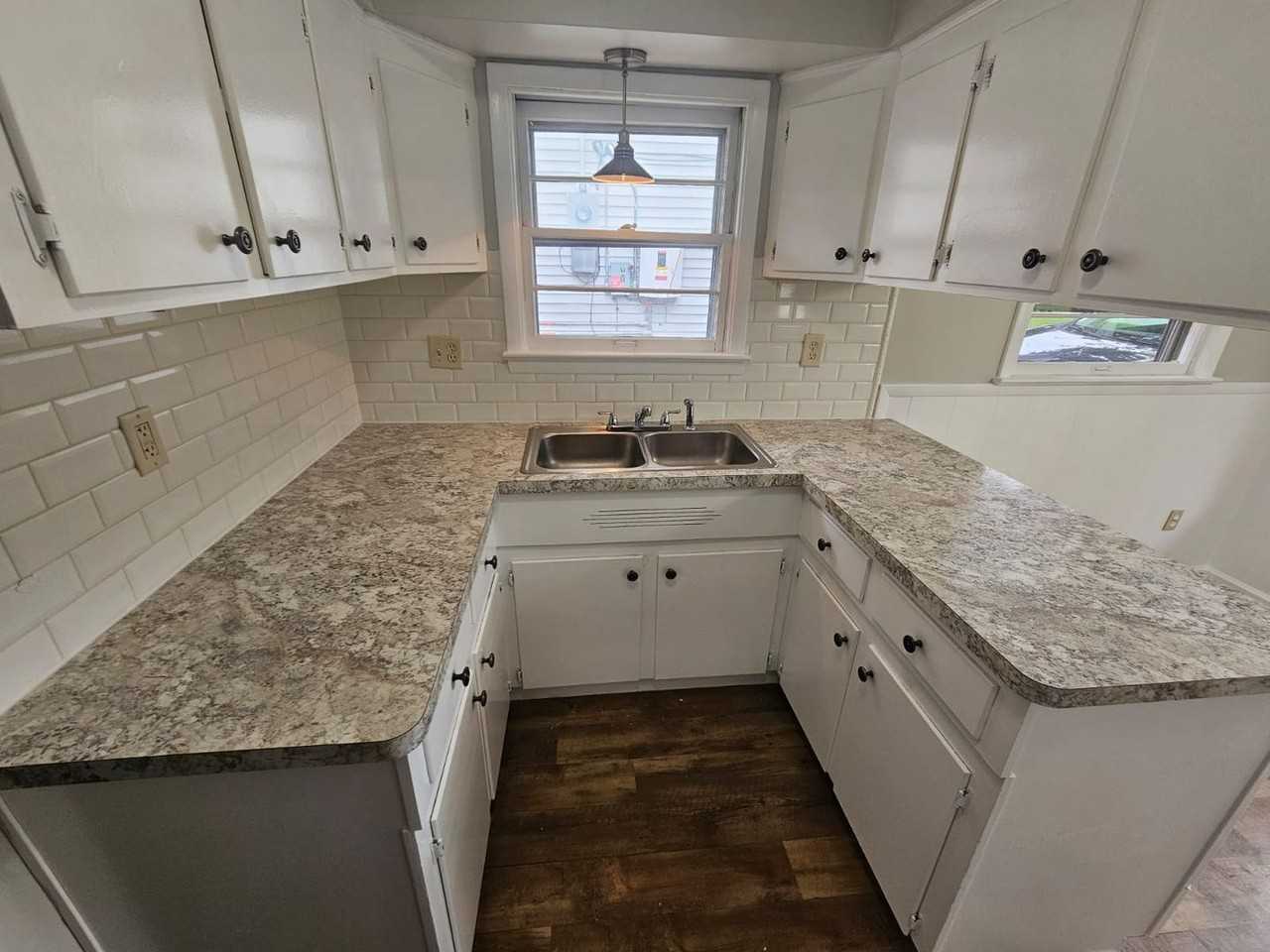 286 Courtland Blvd - Photo 4 of 19