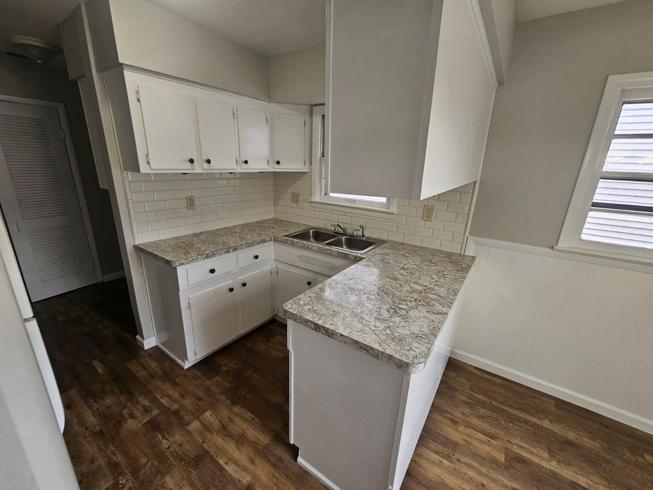 286 Courtland Blvd - Photo 5 of 19