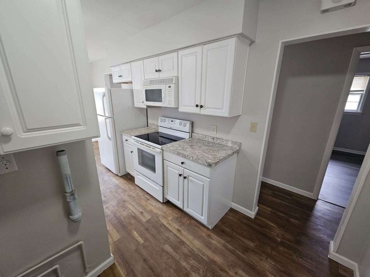 286 Courtland Blvd - Photo 7 of 19