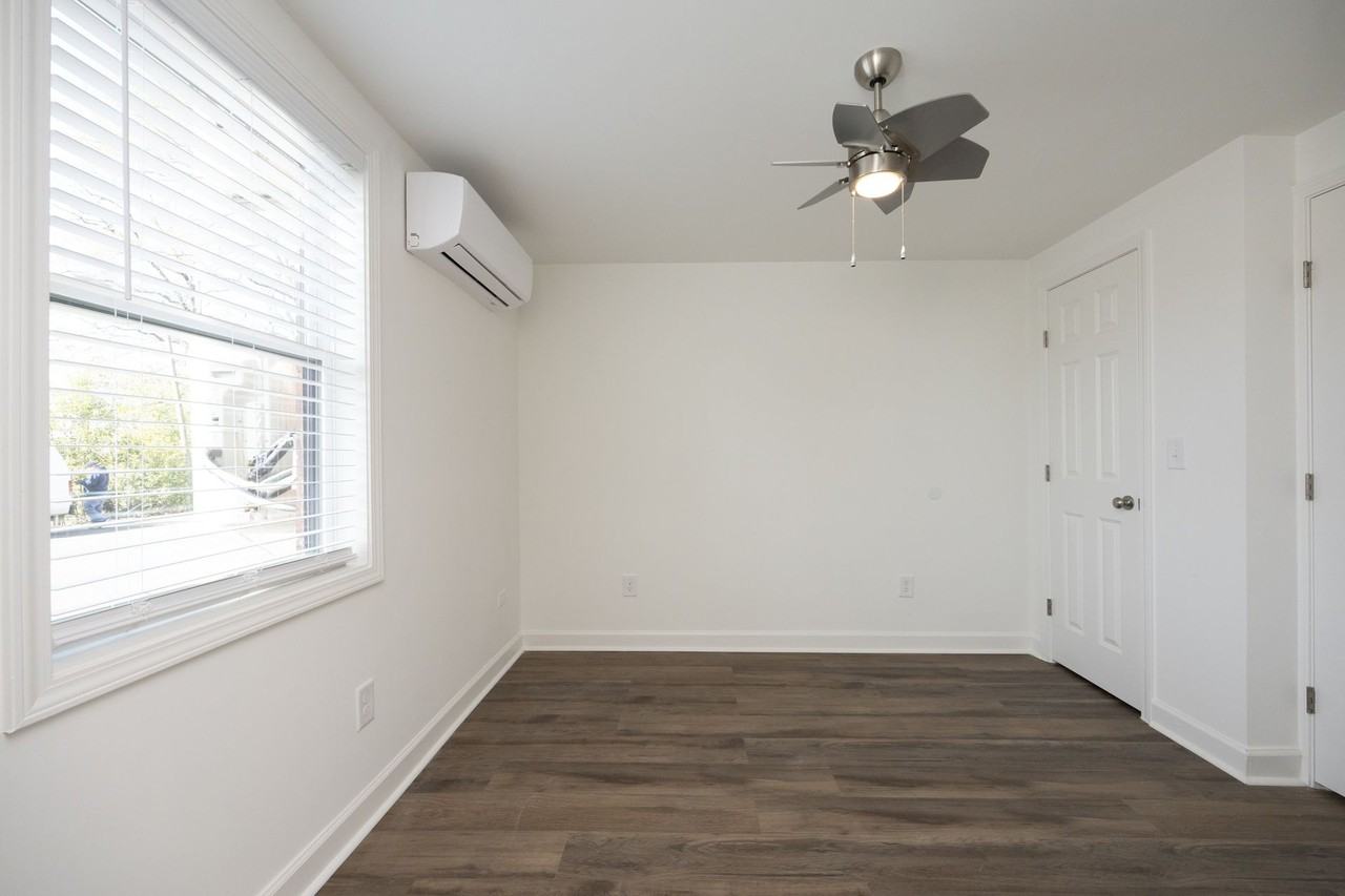 315 West Trinity Avenue - Photo 6 of 46