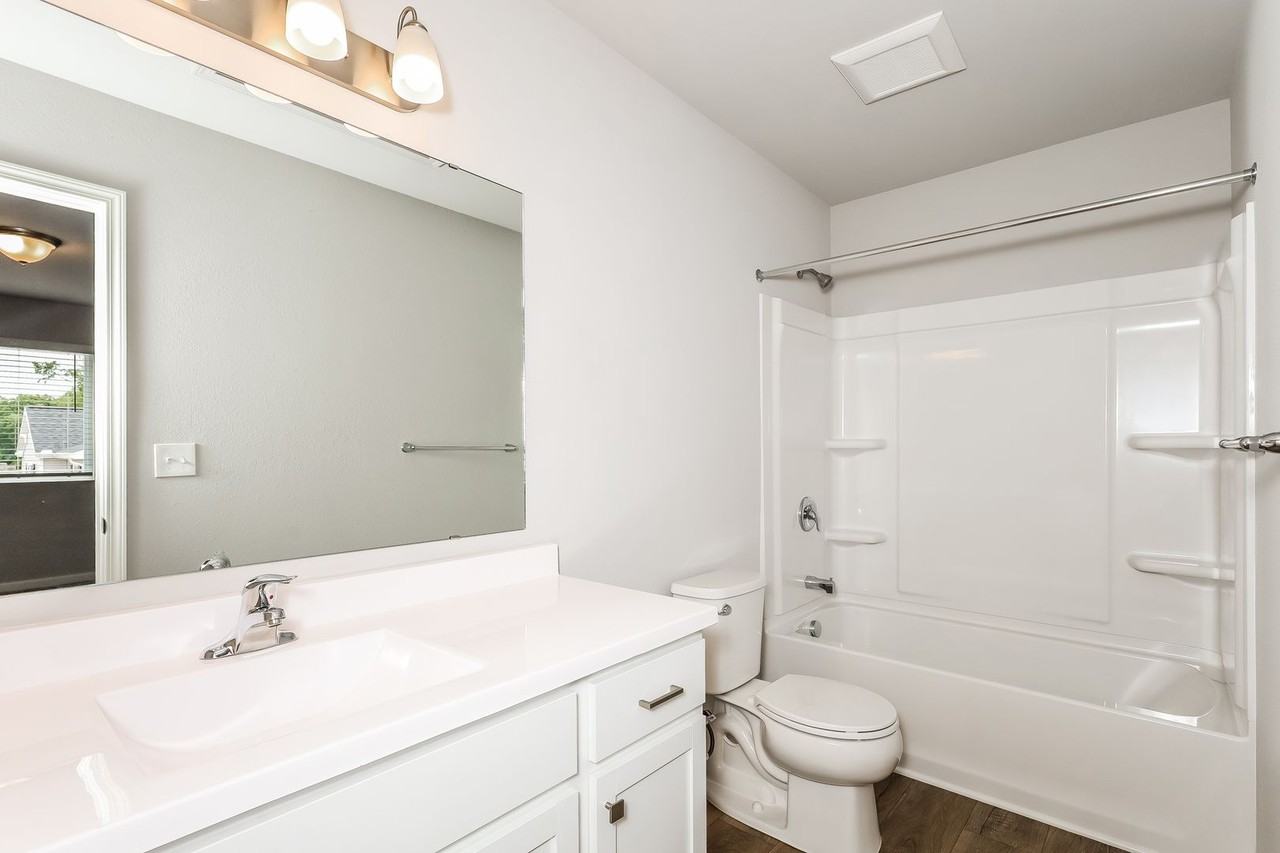 7270 Montego Bay St - Photo 5 of 18