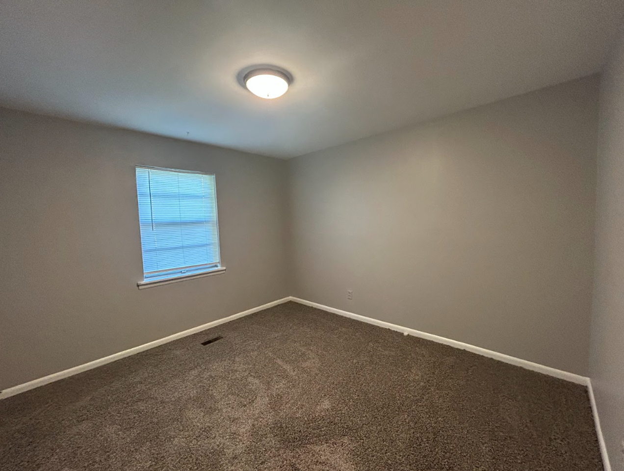 3504 W Capitol Ave - Photo 7 of 14