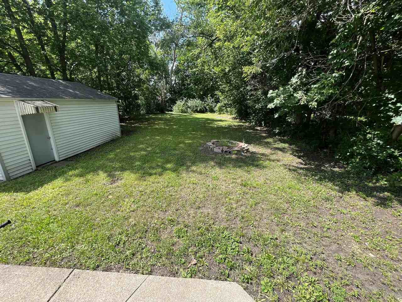 2326 Belden St - Photo 3 of 11