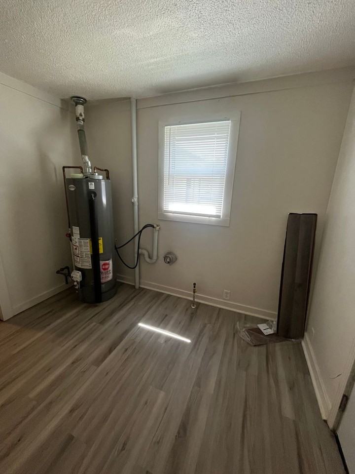 2326 Belden St - Photo 5 of 11