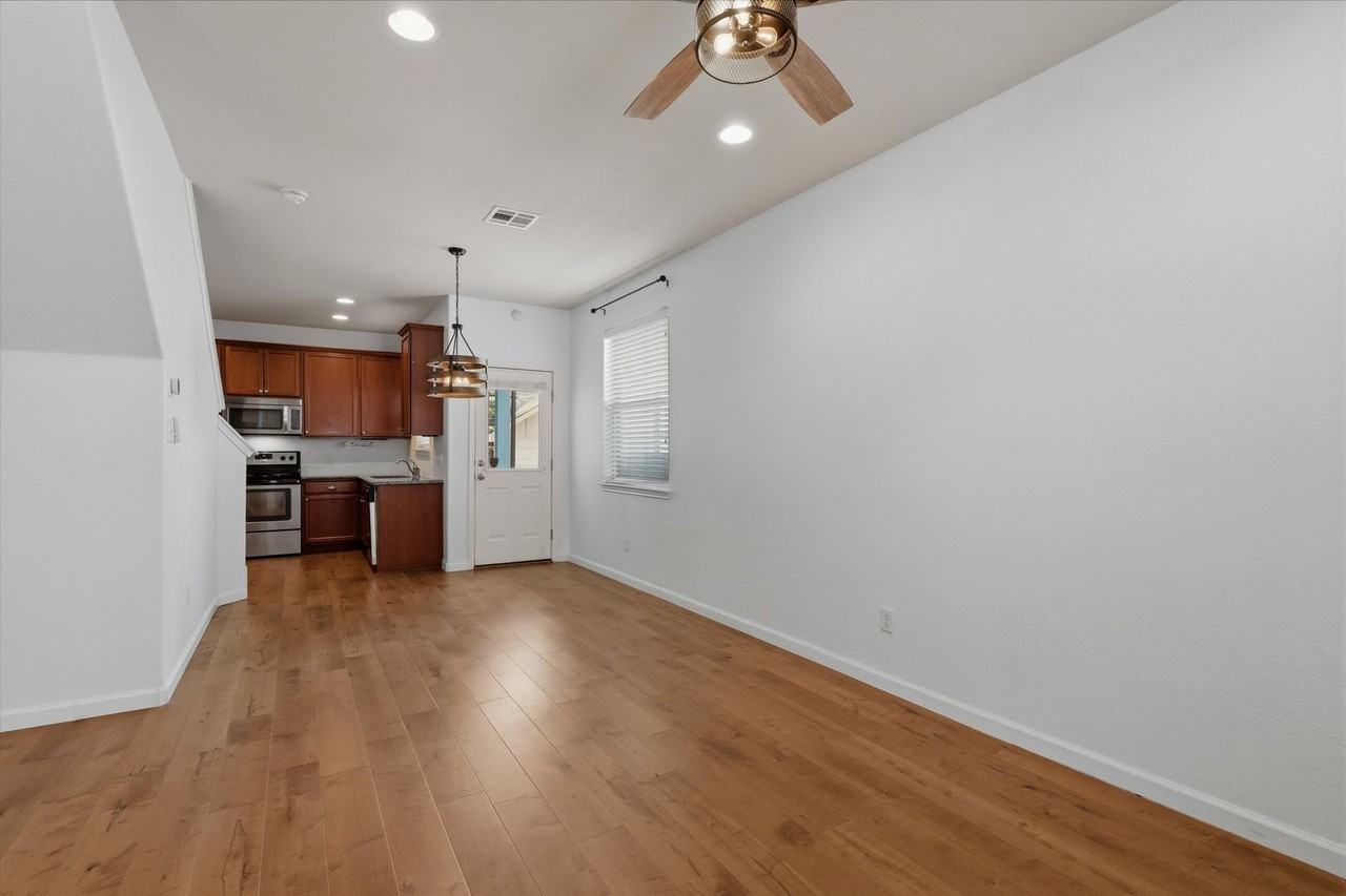 5908 Red Bud Ridge Ln - Photo 5 of 32