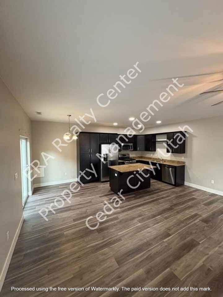 1447 W 1625 S #C - Photo 5 of 24