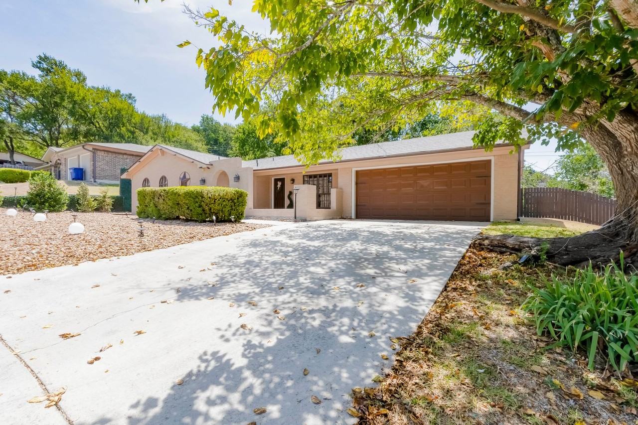 906 Tammy Dr - Photo 4 of 36