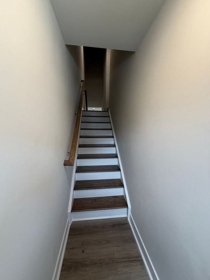921 Portrush Ln - Photo 7 of 50
