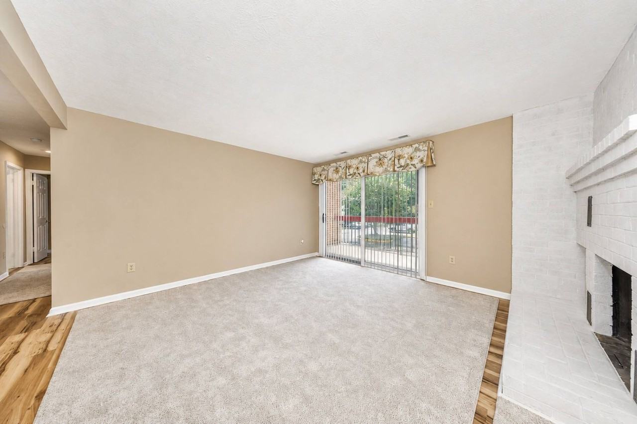 4003 Governors Sq #8 - Photo 2 of 14